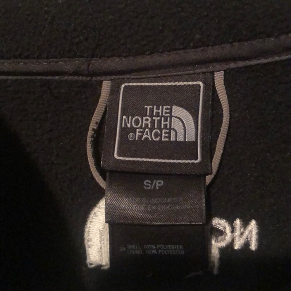 The North Face fleece zip up jacket - Picture 4 of 4